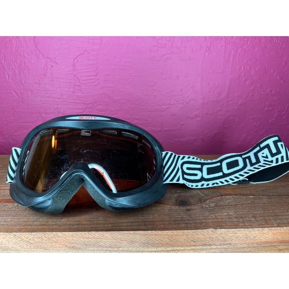 Vintage 80s Scott Snowboard Goggles - Amber Tint